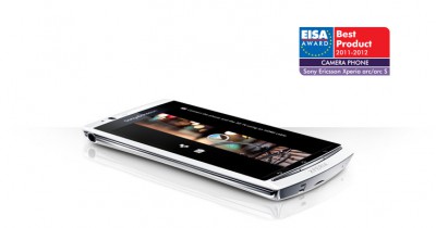 Xperia-Arc-S-White-EISA.jpg