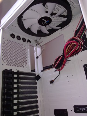 05052012065.jpg (570.09 Kio) Vu 5658 fois Un 230 en extraction (pour info c'est la même taille que celui du dessus sur le Skeleton)