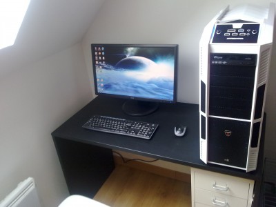 Le bureau (il va falloir que j'investisse dans plus grand ^^)