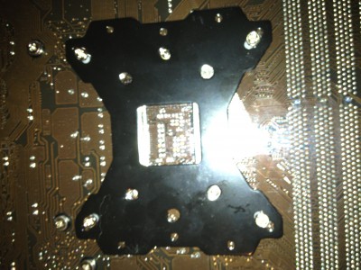 photo 2.JPG (2.03 Mio) Vu 1148 fois Fixation du ventirad macho HR-02 en place,sur la photo 1 aussi d'ailleur ;)